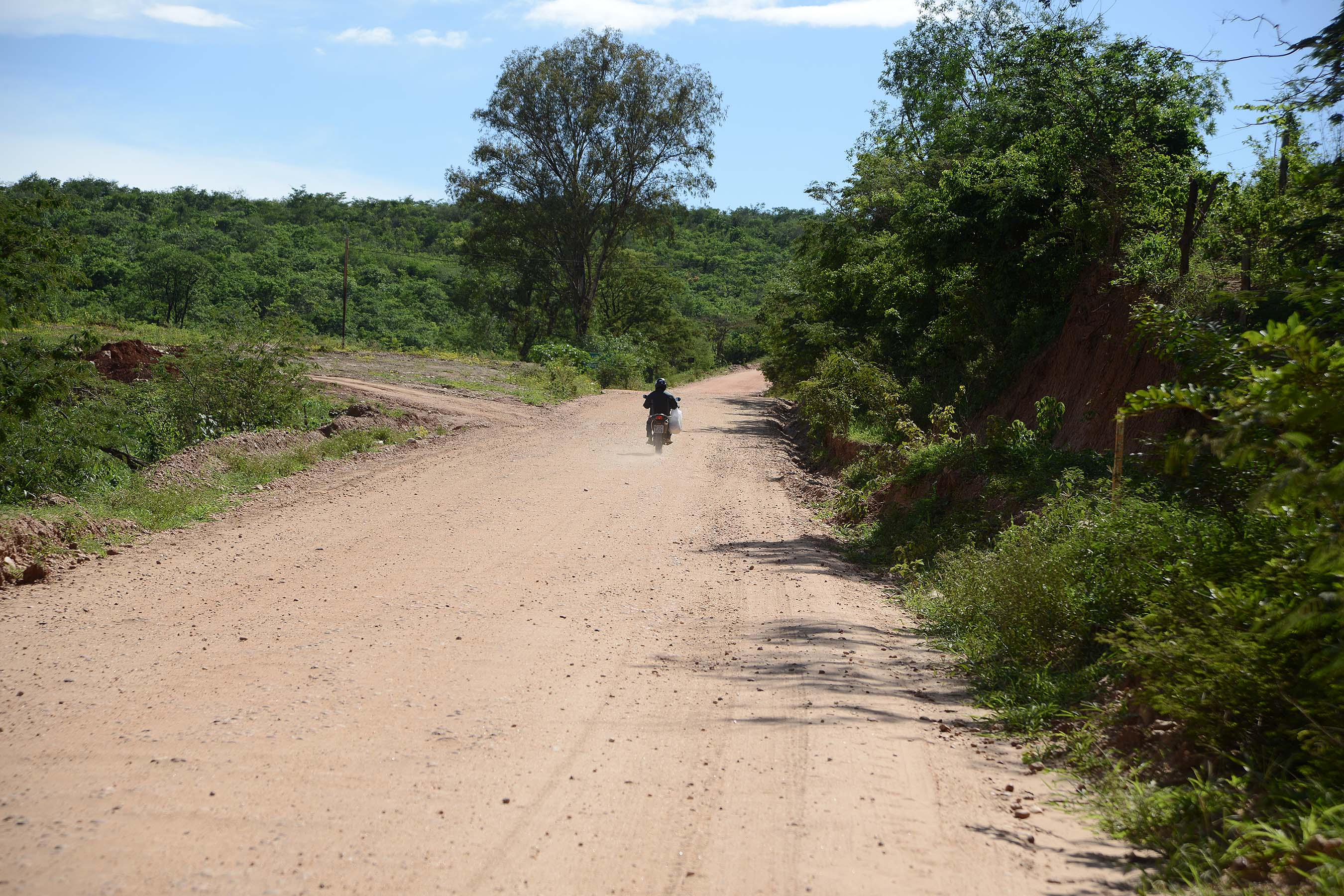 ofs 9691 ordem servico lmg677 foto omar freire imprensa mg