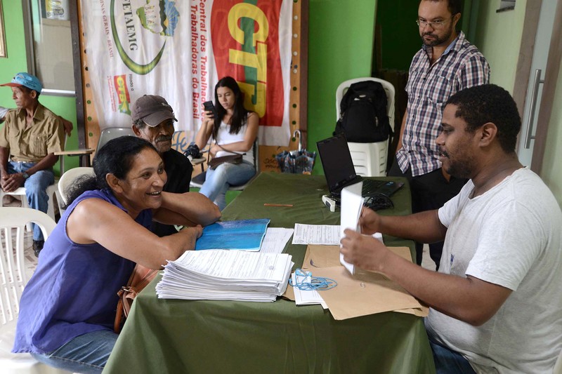 content ofs 9637 cadastramento titulo de propriedade foto omar freire imprensa mg